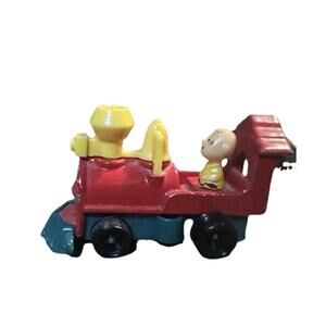 SNOOPY PEANUTS AVIVA RED C.B. TRAIN VINTAGE 1966